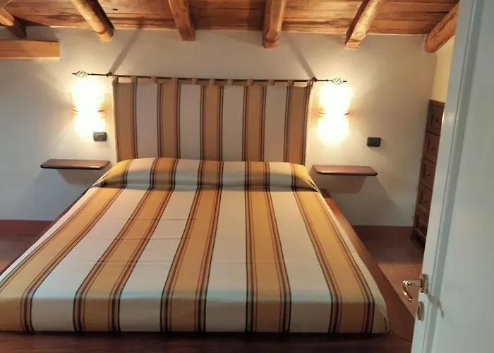 Un Tocco Di Antico Apartment *